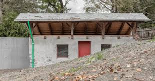 Pensare nel bosco di Bressanone. L'abitare minimo firmato ...