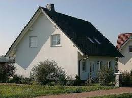 81 häuser zum kauf in halberstadt auf immobilo.de ✓ egal ob reihenhaus, einfamilienhaus oder stadtvilla ✓ mit immobilo.de das traumhaus finden und kaufen! Immobilien Mit 4 Zimmer In Emersleben Kaufen Nestoria