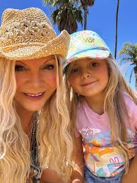 Mum. Elva. Me Have hardly any photos of mum and dad. Need to have more.