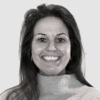 Kara Roche's Instagram, Twitter & Facebook