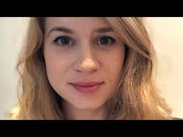 Nach einem einsatz bei einer nicht genehmigten mahnwache steht die scotland yard nun heftig in der kritik. Getotete 33 Jahrige Chronik Des Verschwindens Von Sarah Everard Youtube
