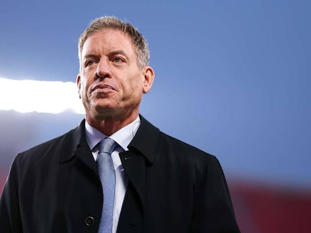NFL insider urges Cowboys' Jerry Jones to do the unthinkable with Troy  Aikman