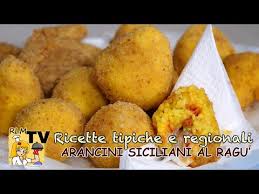 Arancini al ragu or arancini al sugo is a traditional italian variety of arancini rice balls originating from sicily. Arancini Siciliani Al Ragu Youtube