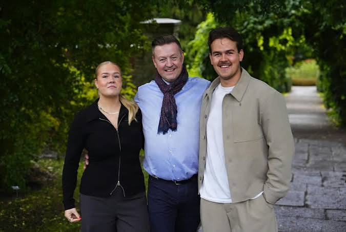 Bakkede deres far op på stor dag: Jesper Koch havde børnene med | BILLED-BLADET
