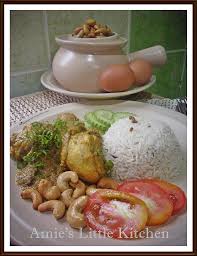 Nasi lemak sedap resepi, resepi nasi lemak simple, cara bungkus nasi lemak daun pisang, resepi sambal nasi lemak chef wan, resepi nasi. Amie S Little Kitchen Nasi Lemak Halba Ayam Rendang Cili Padi