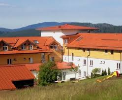 Ausgezeichnetes hotel für ihren urlaub mit hund. Landhotel Haus Waldeck Koch Hotel In Mitterfirmiansreut Pension Bei Philippsreut