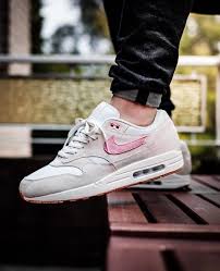 Sneakerheadsnl On Instagram Alicks500 With Some Super Clean Nike Air Max 1 Id Nike Airmax1 Airmaxone Am1 Nikesport Latest Nike Shoes Nike Air Nike