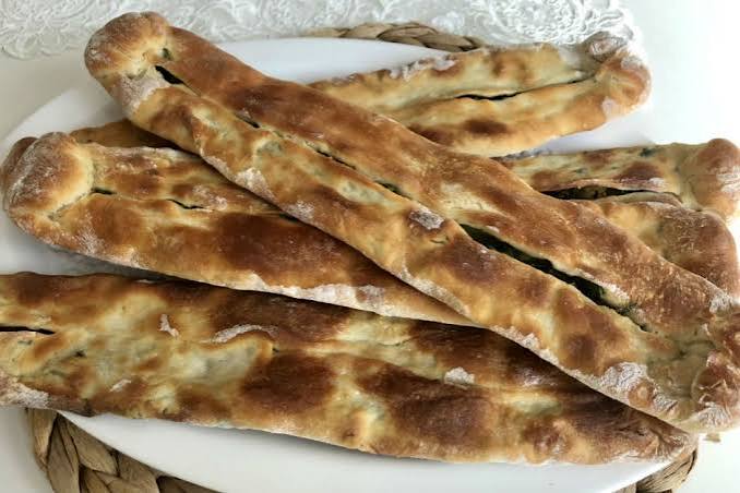 Spinach Pide