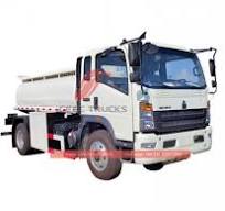 Buy HOWO 140hp light duty 5000L Fuel Tank Truck,Chinese HOWO ...