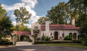 50 Most Viewed Images From The Dering Hall Lookbook Spanish Style Homes Spanish Colonial Homes Colonial Style Homes