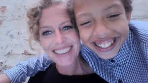 Anne Gillen (@GillenAg)