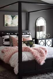 Pink Black And White Accent A Queen Size Black Canopy Bed And Mirrored Nightstand Bedroom Design Bedroom Inspirations Home Bedroom
