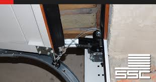 Deze innovatieve inzethor houdt muggen, vliegen, wespen en andere insecten buiten wanneer u het raam open heeft. Garage Door Spring Leading Manufacturer Supplier 55 Years