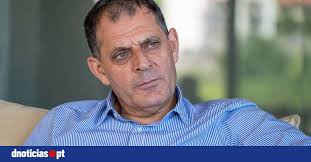 Ex-emigrante promete ser candidato à liderança do PSD-M — DNOTICIAS.PT