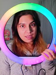 Ya hace rato que quería un aro de luz con RGB! La verdad es que me  sorprendió bastante todo lo que hace este aro de 14 pulgadas #ringlight  #rgblights #ledlights #unboxing #tiktokshop