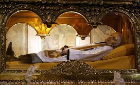 The wealthiest dignitaries and the poorest peasants were absolved by vianney in that little town of ars, france. Johannes Maria Vianney Okumenisches Heiligenlexikon