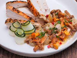 Poulet A La Creme Et Fricassee De Girolles Recette De Poulet A La Creme Et Fricassee De Girolles