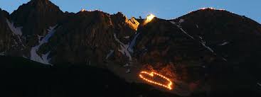 Sonntag nach pfingsten in tirol das herz jesu gefeiert wird. Summer Solstice Traditions Mountain Fires Austrian Tirol