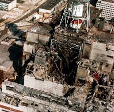 Szene aus episode 5 von hbos tschernobyl, in der reaktor 4 explodiert. Atomkatastrophe Tschernobyl Reaktor Wird Unter Sarkophag Begraben Welt