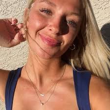 Kaitlyn Hunt's Instagram, Twitter & Facebook