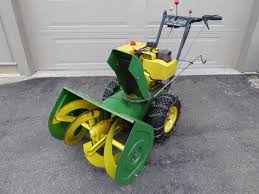 Removing the snowthrower from storage 1. John Deere 826 Manual Hybridabc