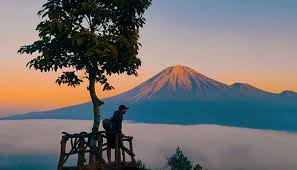 Harga tiket masuk gunung bromo tersebut, mulai aktif per juni 2019. Gunung Wayang Rute Pendakian Spot Foto Terbaru 2021