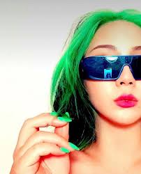 Pin By Lulamulala On Cl Sunglasses Women Green Hair 2ne1