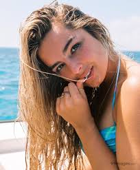 However, youtube beauty guru james charles was also part of the among us stream and did not seem to experience the same negative feedback. 40 Addison Rae Images Hd Photos 1080p Wallpapers Android Iphone 2021