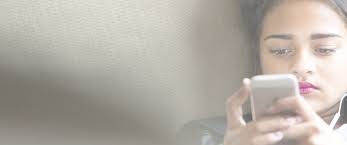 Thea Mclean's Instagram, Twitter & Facebook