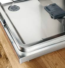 A dishwasher leaves your plates and cutlery with the sort of shine you can't get when you wash them in the kitchen sink. Ge Gdt695sflds 24 Inch Fully Integrated Dishwasher With Stainless Steel Interior Piranha Food Disposer 3rd Rack Wash Zones Adjustable Upper Rack Bottle Jets 16 Place Setting Capacity 4 Wash Cycles Sanitizing Option