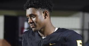 Stay Wolk: Unpacking Ny Carr's decommitment and plenty more