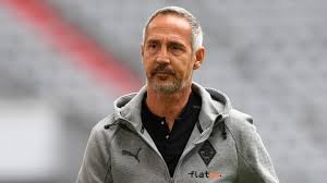 On 5 march 2019, he signed a new contract with bayern munich until 2023, 54 and finished the bundesliga season as bayern's second top scorer with 10 goals in 30 matches. Vejsvtclianwfm