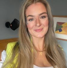 Hi does anyone know if i can add