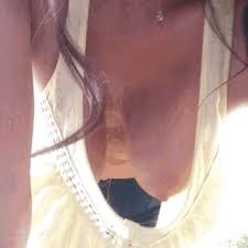 Downblouse no bra - perfect view on friend's wife Boobs Flash Pics,  Flashing GIFS from Google, Tumblr, Pinterest, Facebook, Twitter, Instagram  and Snapchat.