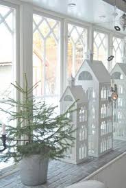 Weihnachtsdeko Ideen Weihnachtsdeko Fur Fenster Basteln 25 Ideen Und Beispiele Weihnachtsd Weihnachtsdeko Fenster Laternen Deko Weihnachten Deko Weihnachten