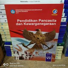 Buku ppkn pkn kelas 7⠀⠀⠀⠀⠀⠀⠀⠀⠀rp19.000: Buku Paket Pkn Kelas 7 8 9 Smp Kurikulum 2013 Shopee Indonesia