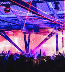 Jun 16, 2021 · le ronquières festival, qui devait initialement se tenir les 7 et 8 août a été décalé d'une semaine pour pouvoir se tenir dans des conditions normales. Musikfestivals Im August 2021 Festicket
