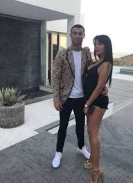 After the transfer to ronaldo juventus, he went to italy for the first time and greeted his supporters. Inside Cristiano Ronaldo S Turin Villa With Hillside Views Where He Is Self Isolating After Positive Coronavirus Test