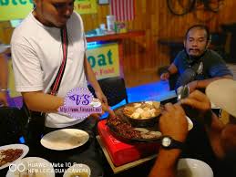 Sehinggakan ada sesetengah orang berjalan dengan tujuan mencari makanan best sahaja atau dipanggil 'food hunter'. Cadangan Untuk Makan Malam Di Lumut