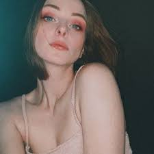 ella.allison.grace (@ellaallisongrace)