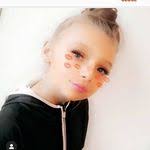 Alisha Eason's Instagram, Twitter & Facebook