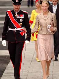 Gemeinsam mit ein paar hundert. Letizia Von Spanien So Haben Sich Ihre Hochzeitsgaste Verandert Prinzessin Letizia Letizia Von Spanien Hochzeitsgaste