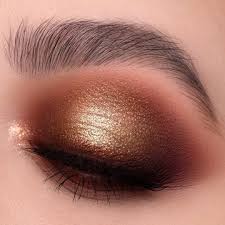 There S A Lady Who S Sure All That Glitters Is Gold Chiara On Instagram There S A Lady Who S Sure All That Glitters Is Gold Nablacosmetics Dreamy 2 The Mystic Palette In 2020 Matte Eyeshadow Eyeshadow Lighter Skin