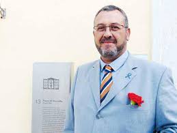 Vê o que manuel moreira (manaug) descobriu no pinterest, a maior coleção mundial de ideias. Presidente Do Psd De Lagos Pedro Palma Moreira Poe A Escrita Em Dia