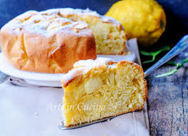 Torta fondente di mele, una ricetta semplice e con pochi grassi, senza burro né olio, con ricotta e tante mele golden. Torta Di Mele Ricetta Classica Soffice Senza Burro