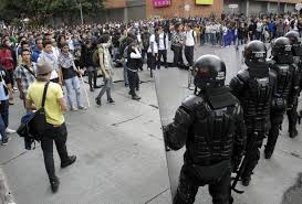 Manifestaciones en bogotá hoy siguen las protestas y enfrentamientos. Bogota Se Paralizo Por Protestas En Transmilenio El Universal Cartagena