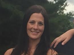 Lori Combs's Instagram, Twitter & Facebook