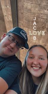 Bailey Heim's Instagram, Twitter & Facebook