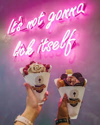 25 Instagram Photo Ideas For When You Have Nothing To Post Ice Cream Pictures Ice Cream Photography Dessert Shop