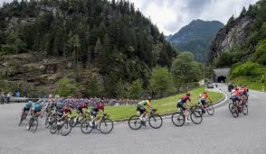 The tour de suisse has been intense so far, with mathieu van der poel dominating the early stages and then richard carapaz taking the race lead. Cancelado El Tour De Suiza